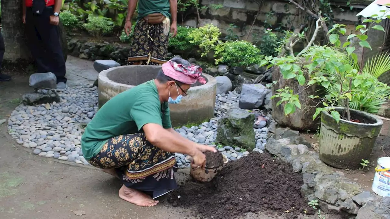 Sistem Pengelolaan Sampah Kolektif ala Desa Adat Cemenggaon Bali, Ada Komposter dengan Kearifan Lokal