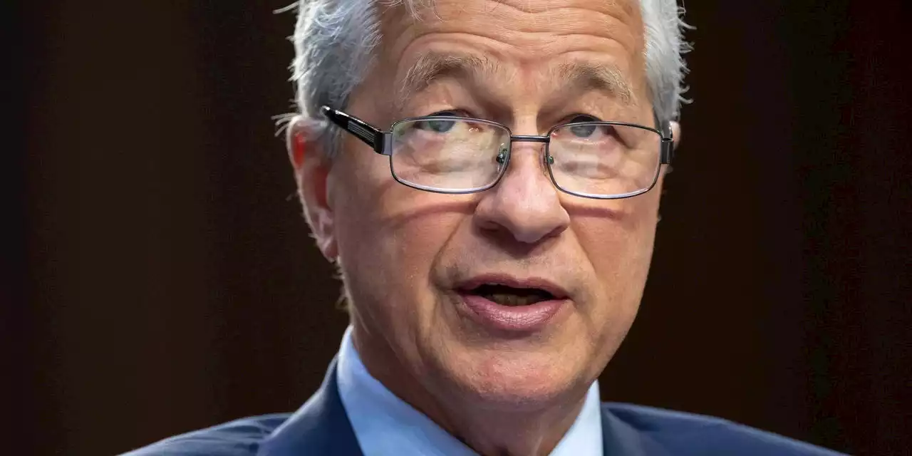 Jamie Dimon sets cautious tone on bank regulation for smaller U.S. banks