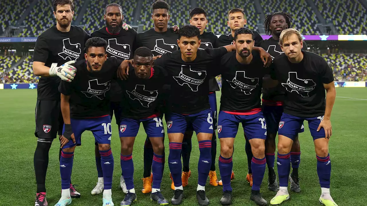 FC Dallas Honors Victims of Allen Shooting With Armbands, T-Shirts