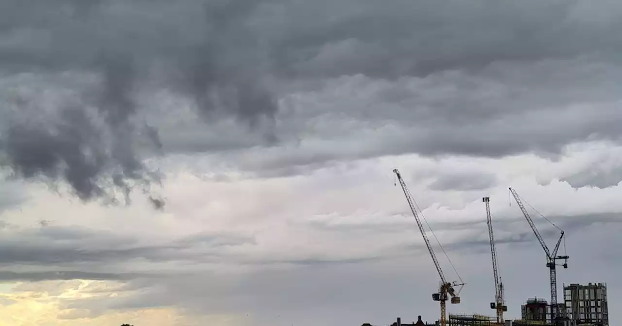 Met Office warns of lightning strikes amid Notts storm warning