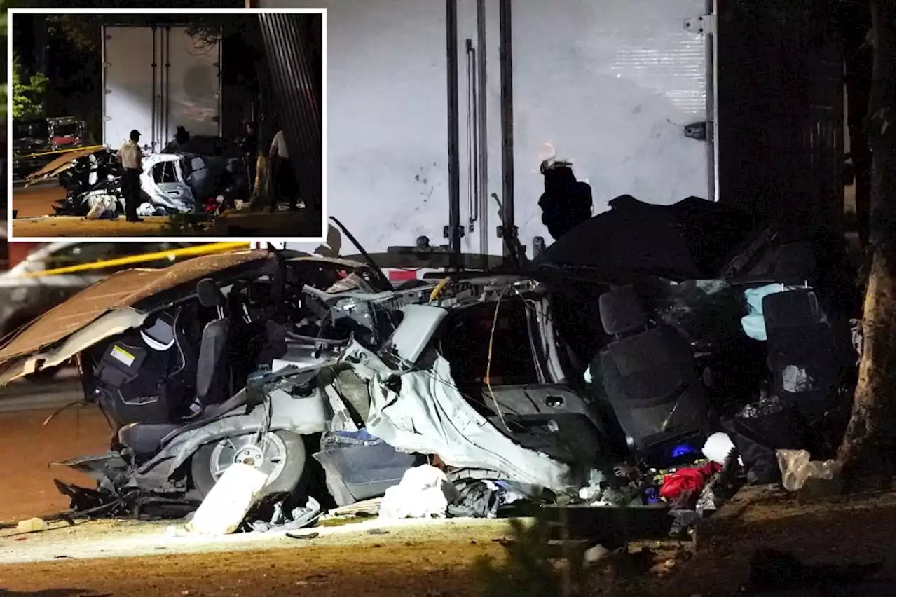 Driver flees NYC car stop and slams into truck, killing 1 passenger and injuring another: cops