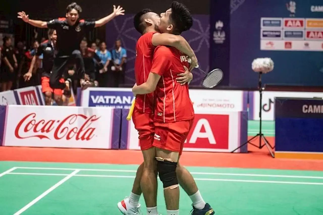 Tim Badminton Putra Indonesia Persembahkan Emas SEA Games 2023 untuk Mendiang Syabda Perkasa Belawa