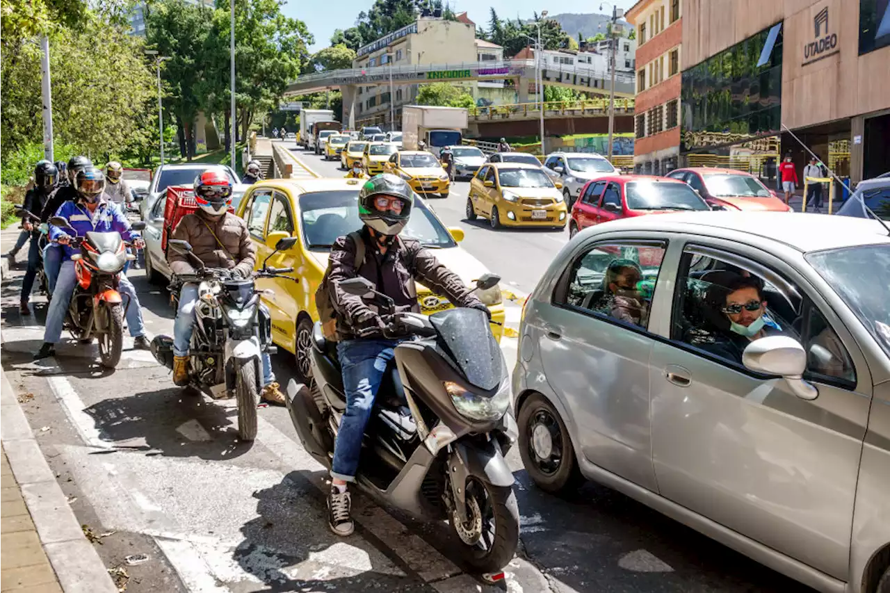 Abren cursos de conducción de moto gratuitos en Bogotá: así puede aplicar a la oportunidad - Pulzo