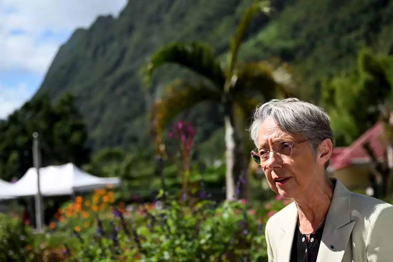 À La Réunion, Élisabeth Borne rattrapée par les mêmes préoccupations qu'en métropole