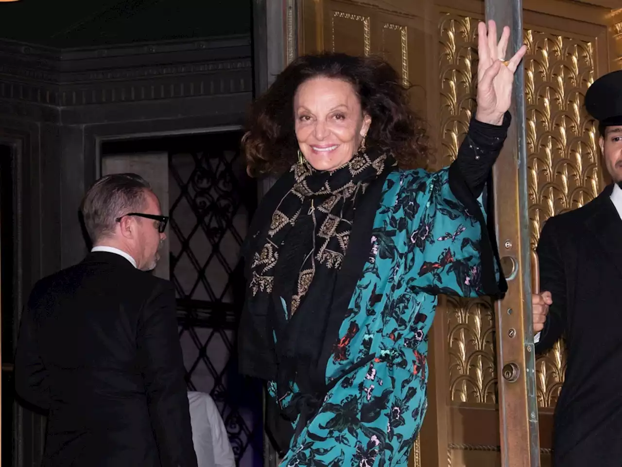 Diane von Furstenberg Reveals the Inspiring Reason She Takes So Many Mirror Selfies at the Age of 76