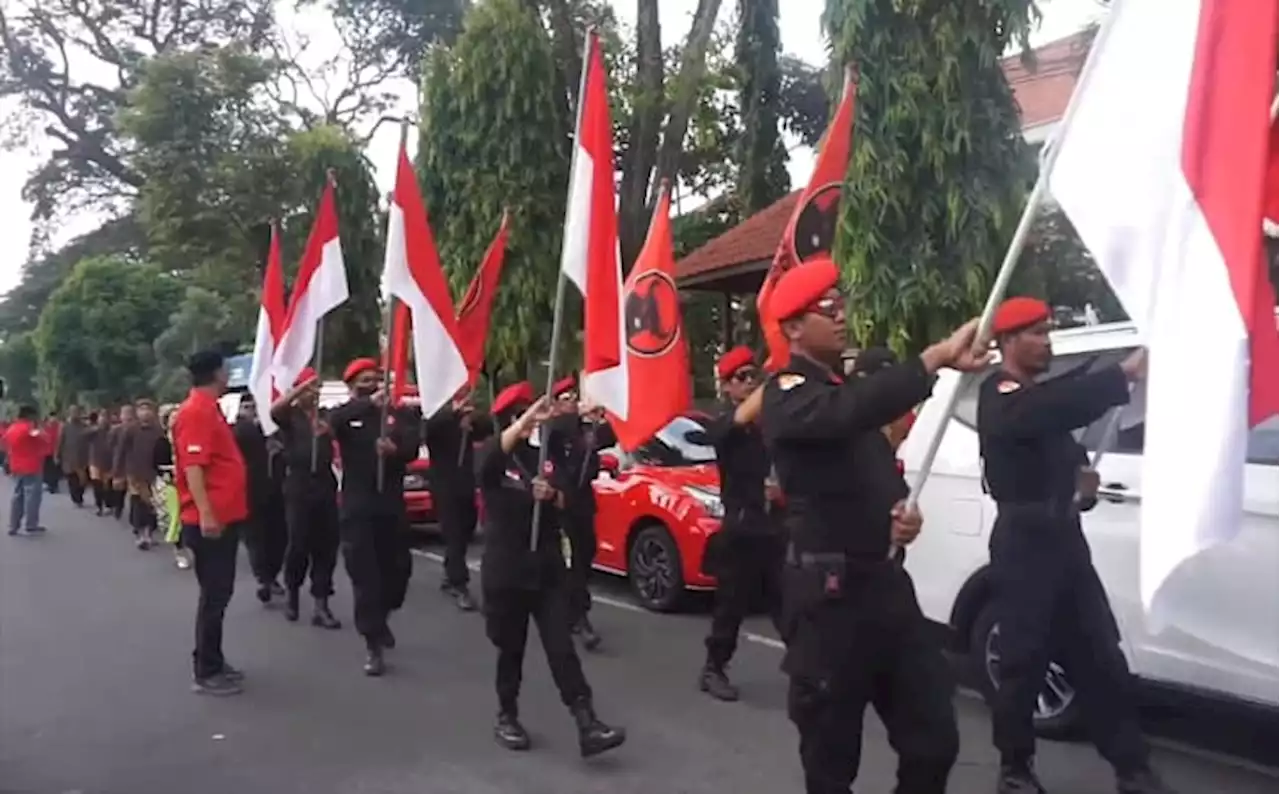 PDIP & NasDem Jadi Parpol Pertama yang Daftarkan Caleg ke KPU Kota Madiun