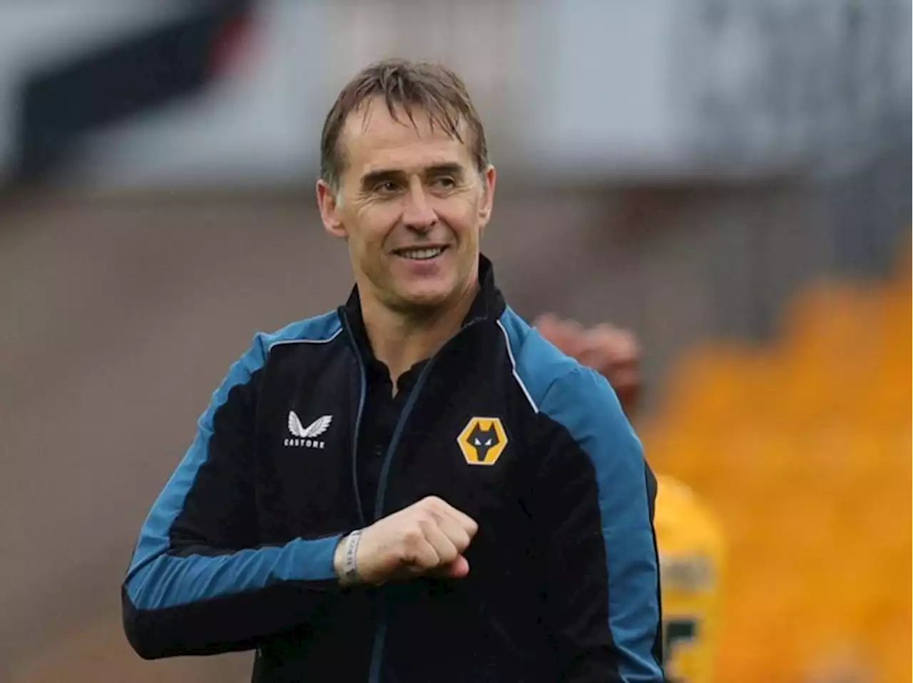 Soccer-Lopetegui demands meeting with Wolves chairman to address summer rebuild