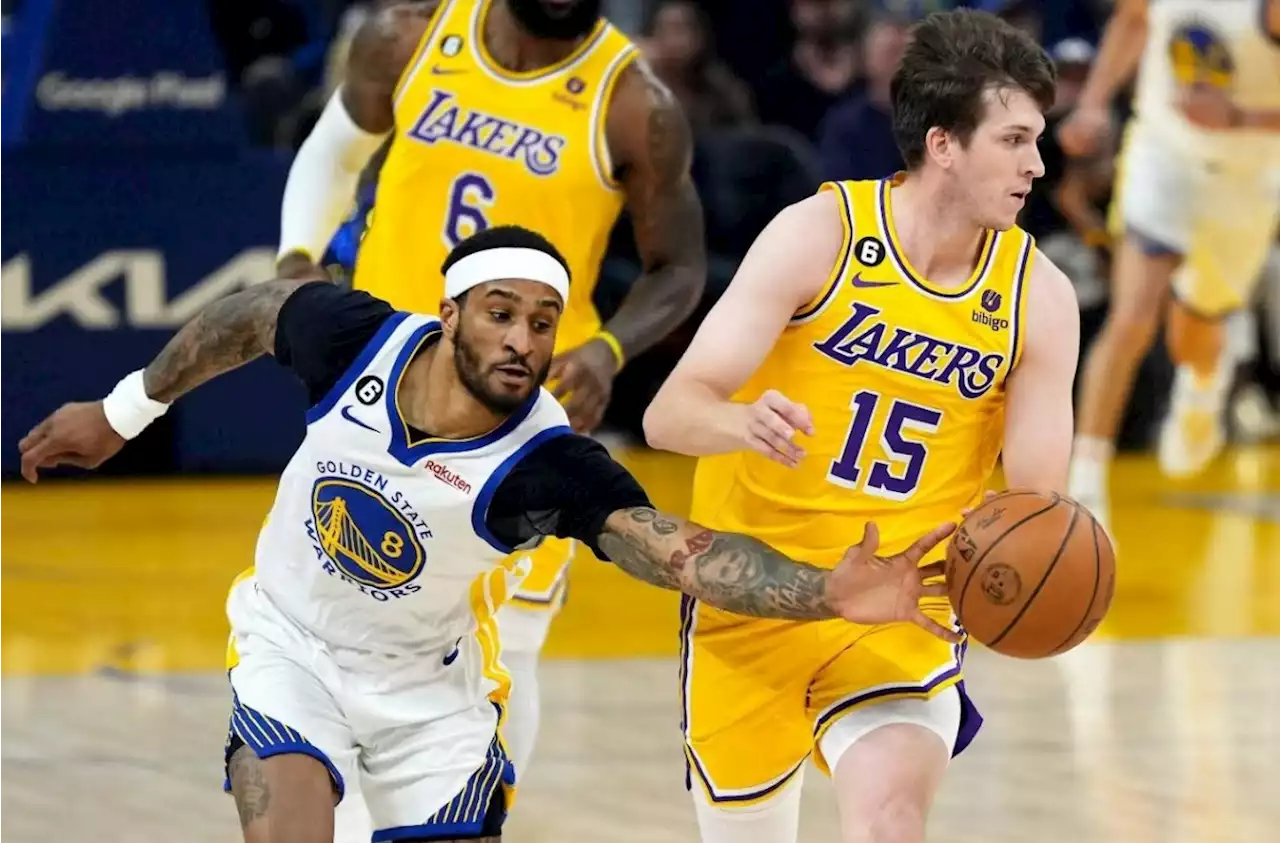 Warriors survive against Lakers