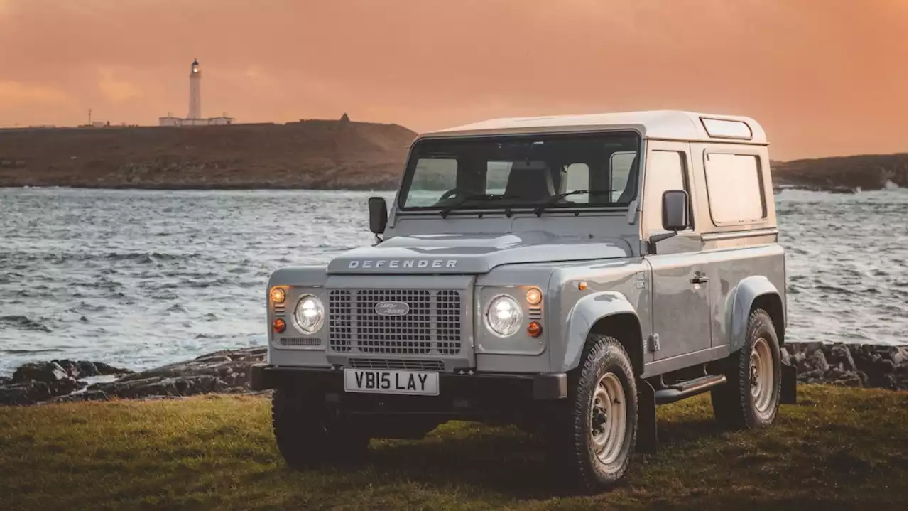 Land Rover Classic Defender Works V8 Islay Edition revealed, celebrates Wilks and whiskey - Autoblog