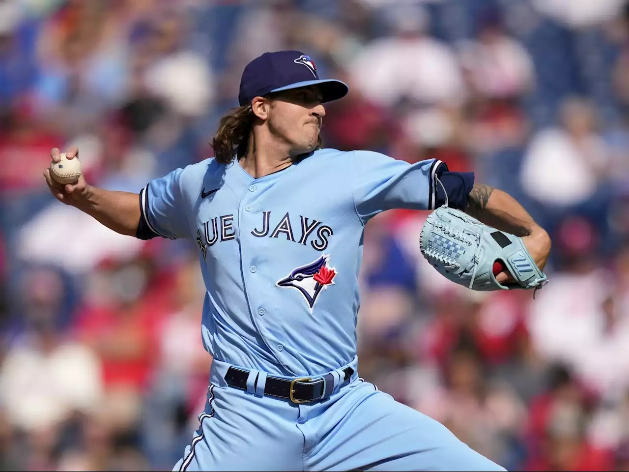 Blue Jays blow late lead, squander Kevin Gausman gem in extra-innings loss to Phillies