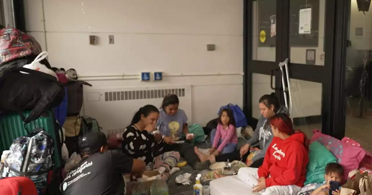 Chicago's migrant crisis: Hundreds shelter inside police stations