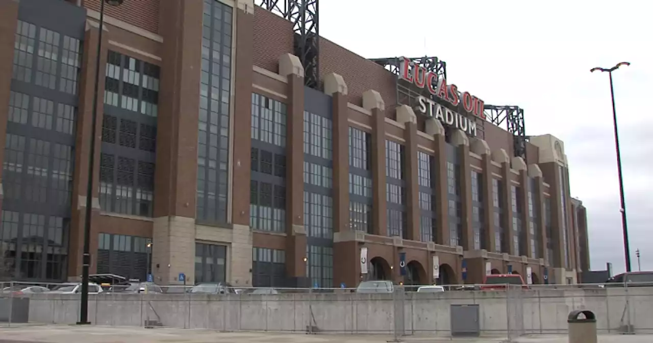 Colts, Republic Services free electronics recycling event at Lucas Oil Stadium