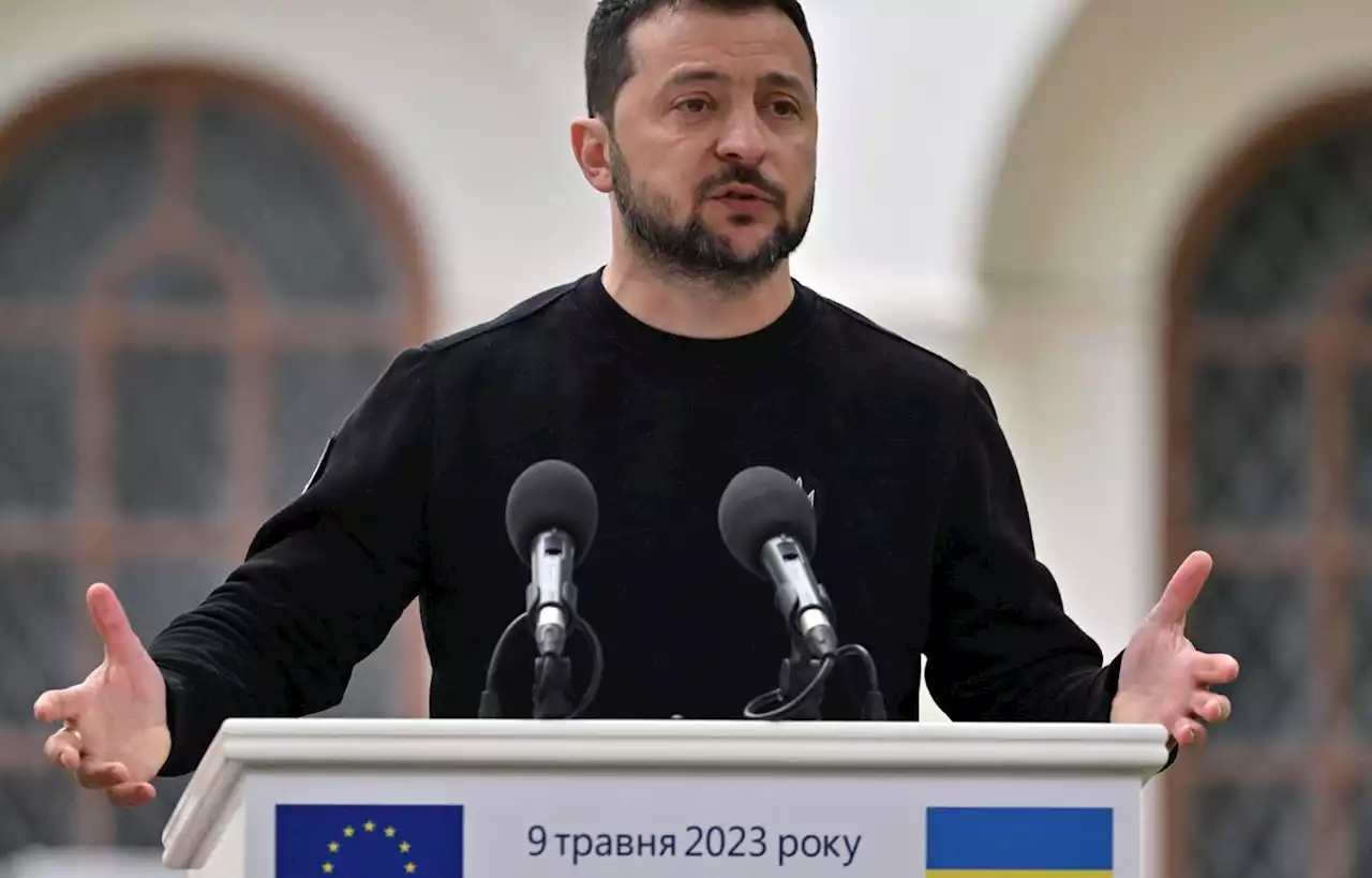 Guerre en Ukraine : L'Ukraine a besoin de temps avant une contre-offensive, admet Zelensky...