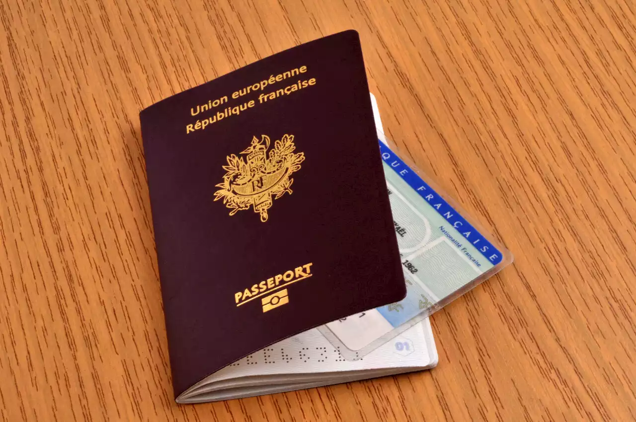 Passeport, carte d'identité : le renouvellement des titres suspendu pour certains usagers