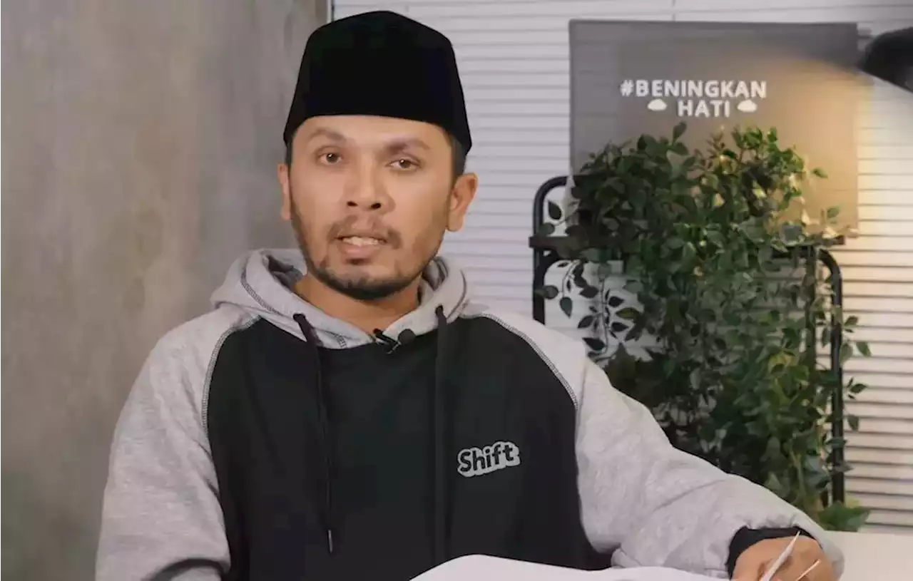 Hanan Attaki Hijrah, Dibaiat Kiai Marzuki Masuk NU