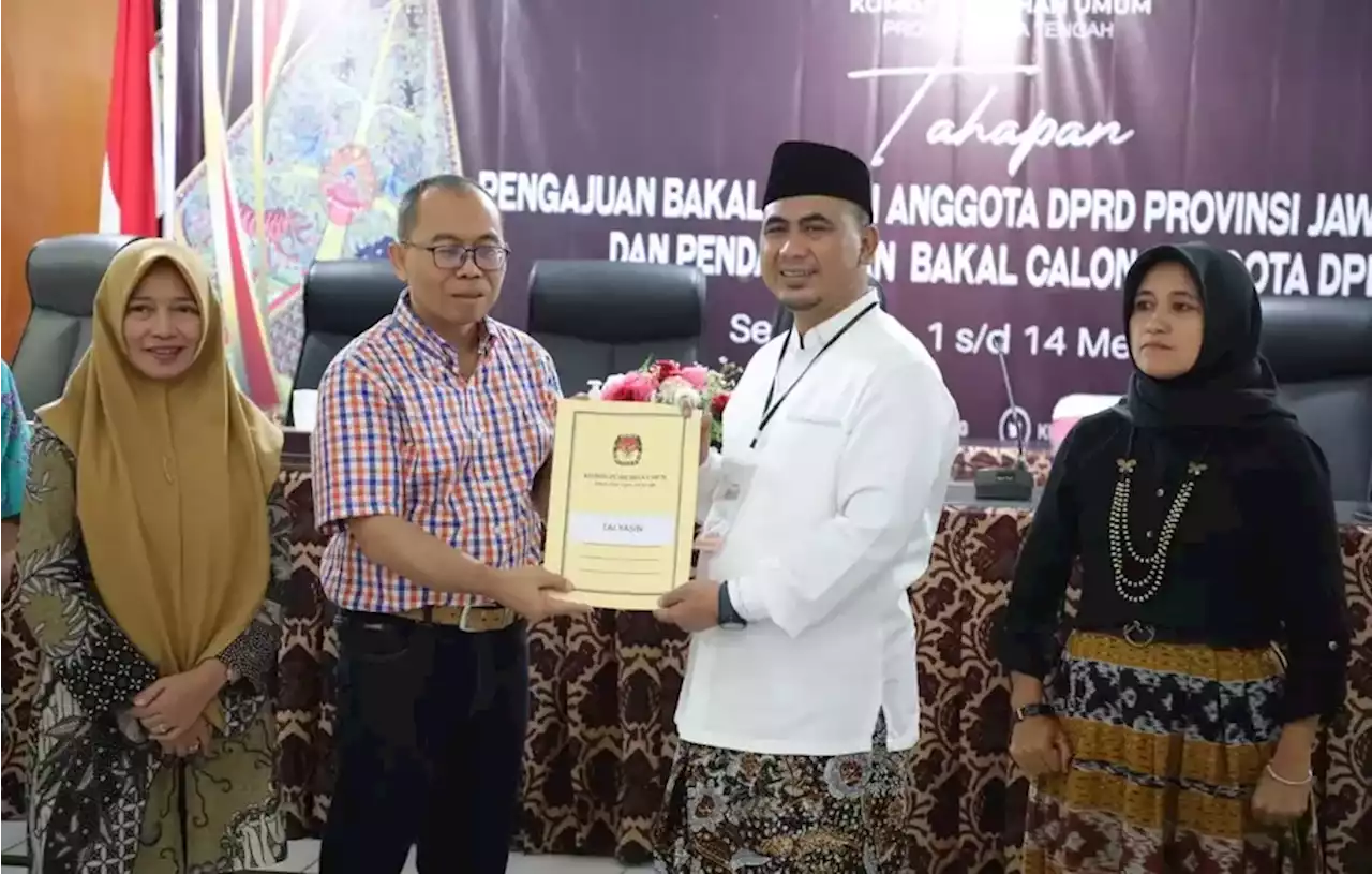 PPP Ajak Ganjar Pranowo Bahas Pengunduran Diri Taj Yasin