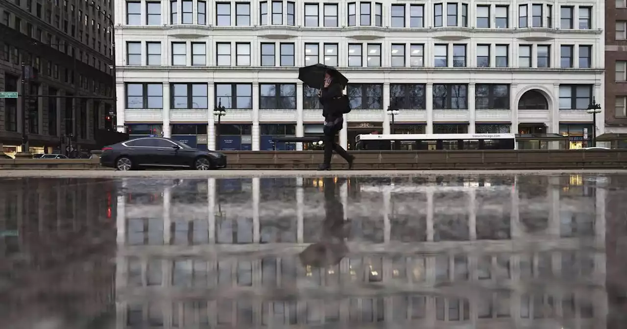 Chicago forecast: Rain and chance of thunderstorms Friday