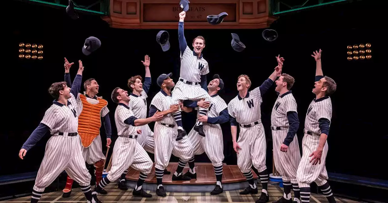 Review: In ‘Damn Yankees’ at the Marriott Theatre, old-fashioned heart means more than hitting