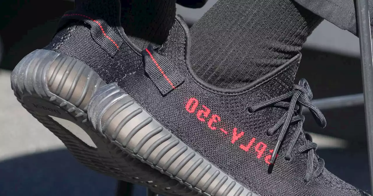 Déstockage. Adidas vendra les encombrantes Yeezy de Kanye West pour faire un don à des associations