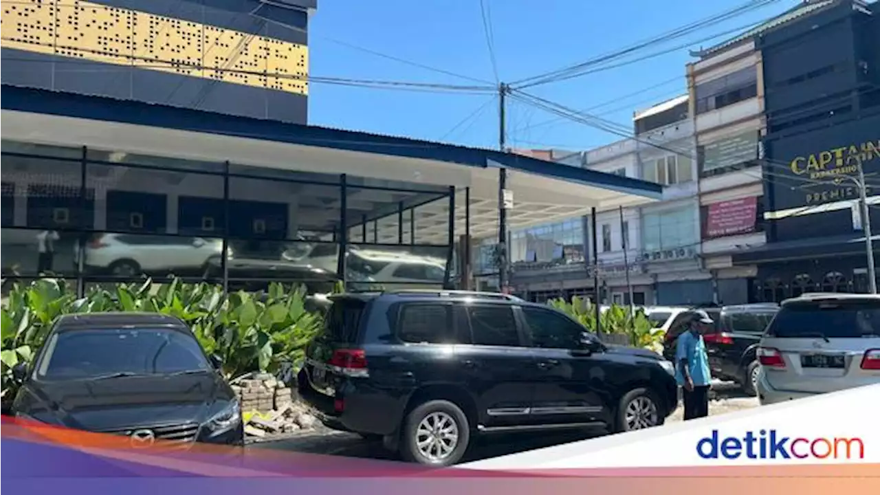 Viral Cekcok Ketua RT di Pluit soal Ruko Makan Badan Jalan, Begini Ceritanya