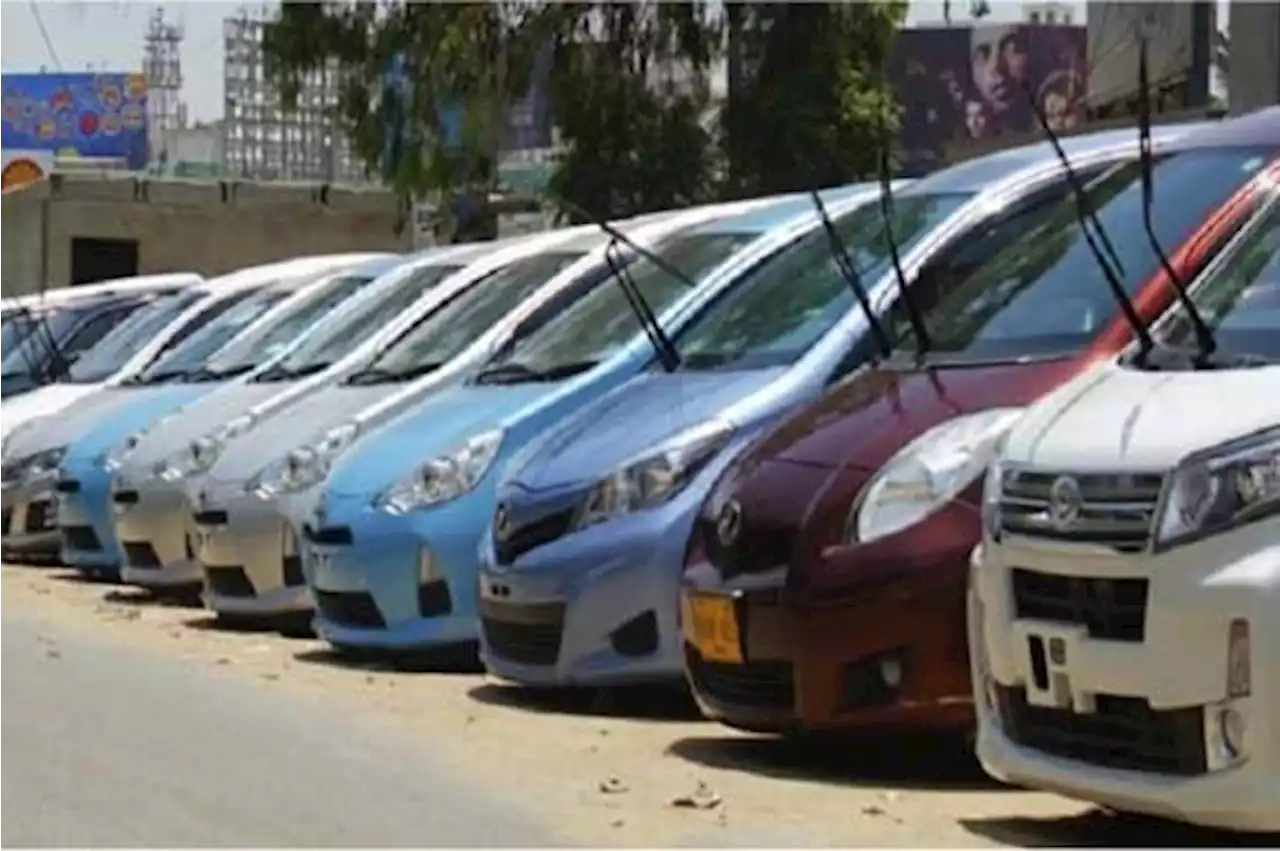 10 ماہ کے دوران کاروں کی فروخت میں 54 فیصد کمی ریکارڈ
