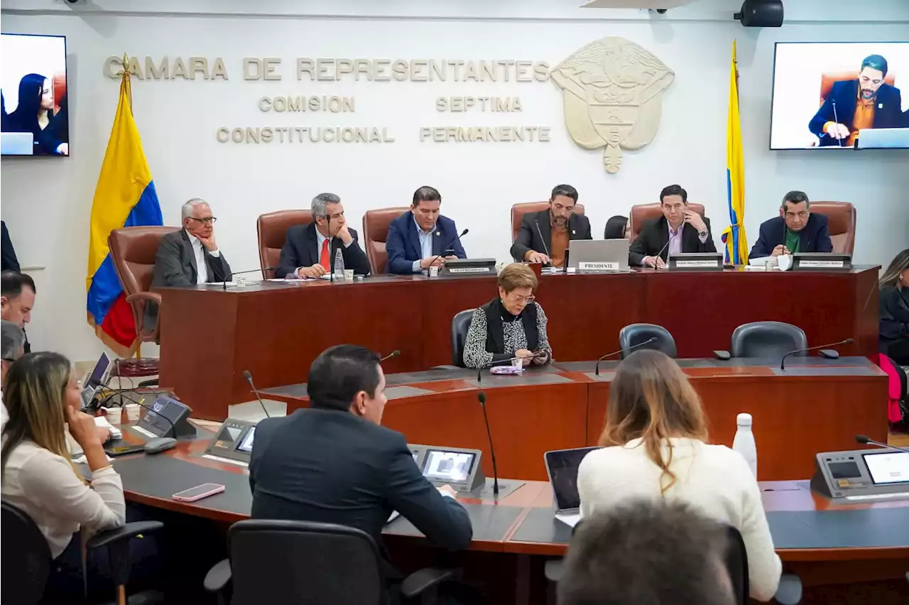 Aprobados en primer debate los primeros 3 artículos de la reforma a la salud