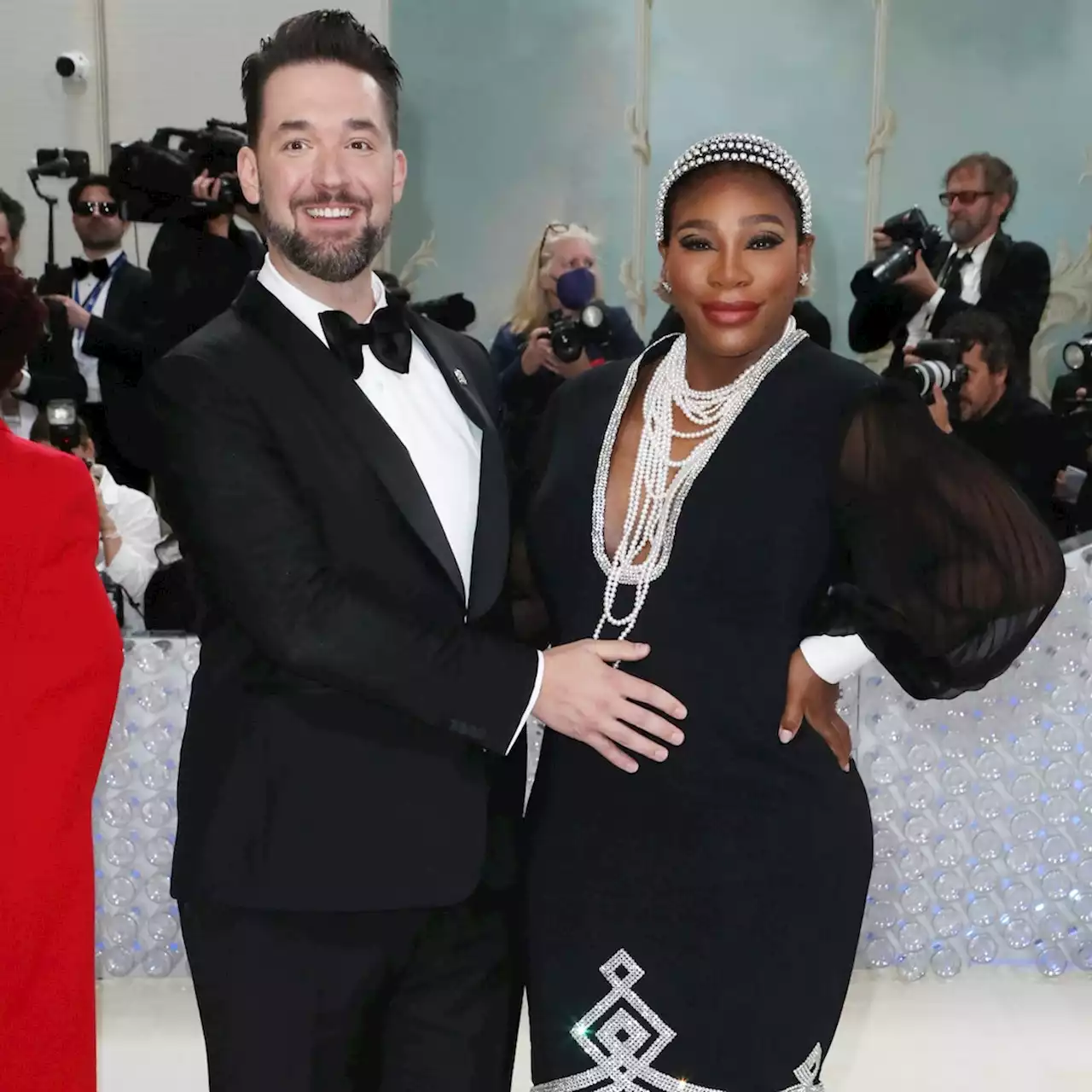 Why Alexis Ohanian Is Convinced He and Pregnant Serena Williams Are Having a Baby Girl - E! Online