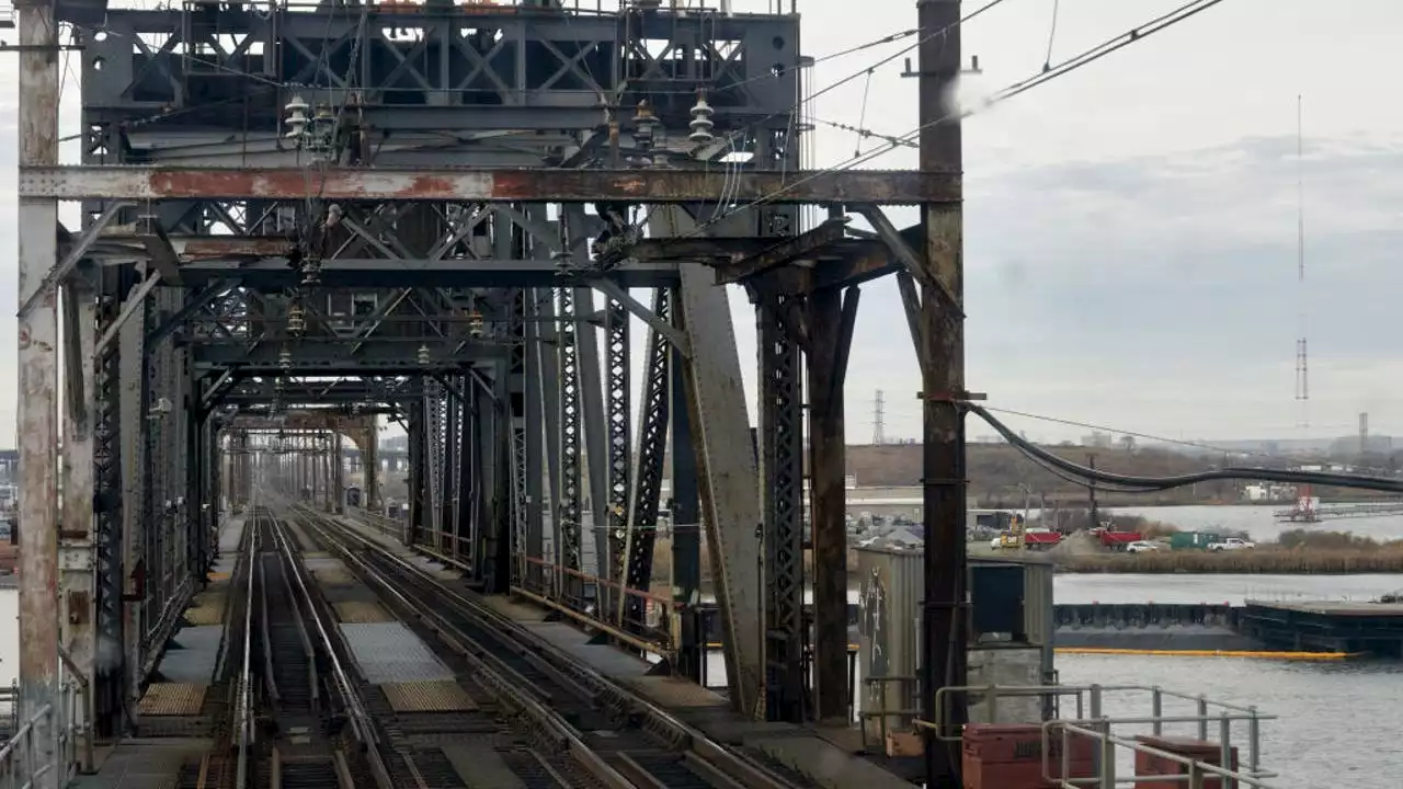 NJ Transit service in and out of Penn Station limited due to bridge signal issue