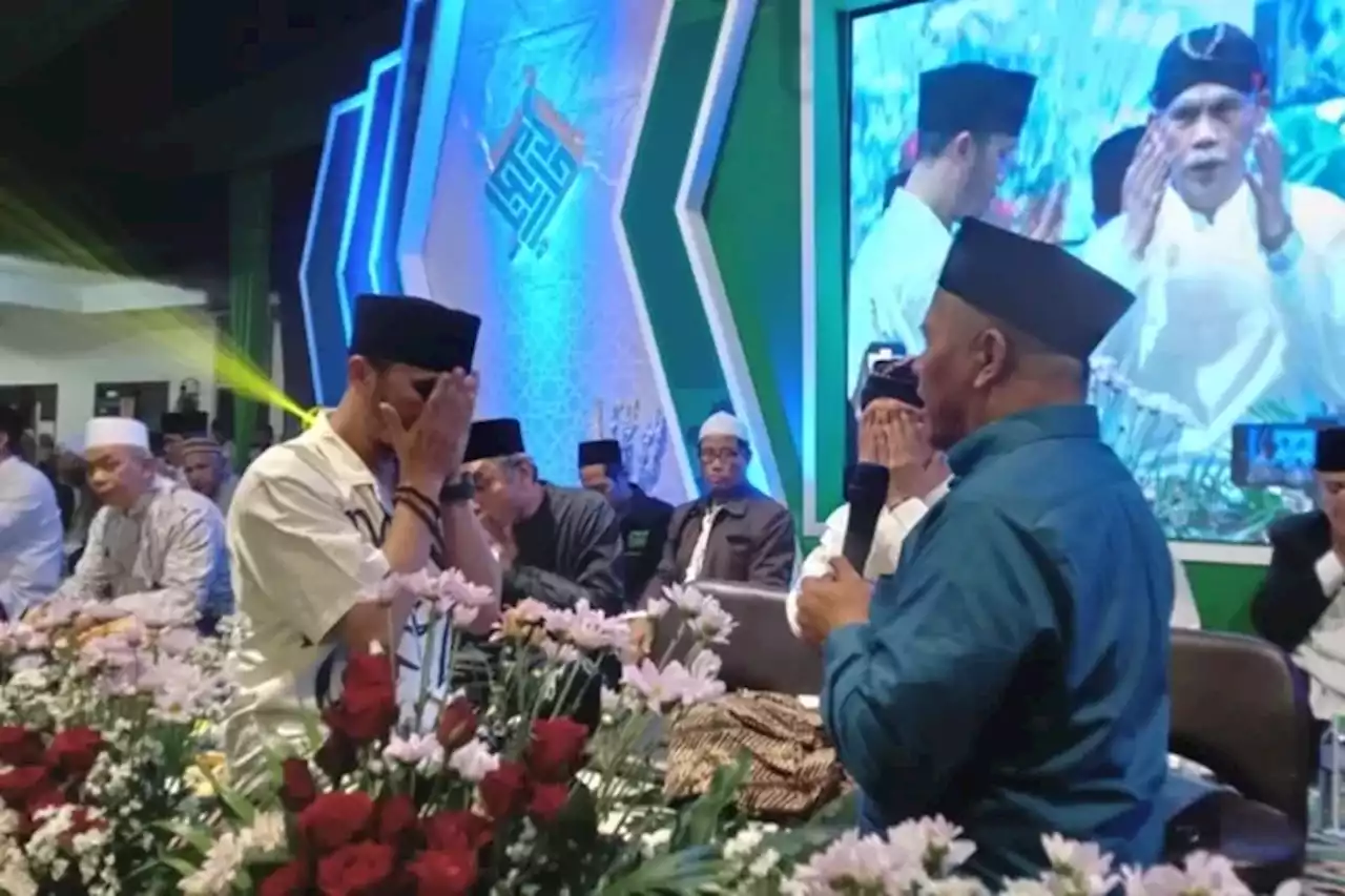 Profil Ustaz Hanan Attaki: Pendakwah Lulusan Pesantren yang Mandiri Sejak Kuliah - Jawa Pos