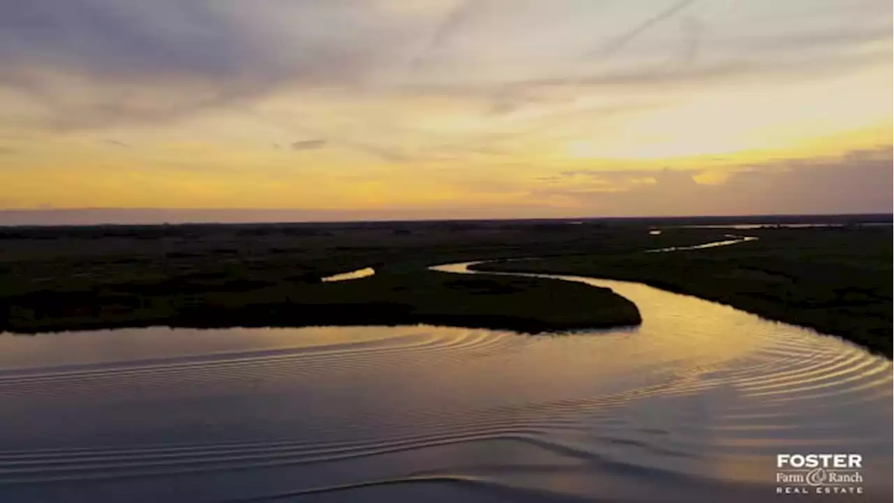 Aerial video shows $5.4 million cattle ranch that’s for sale near future Texas state park