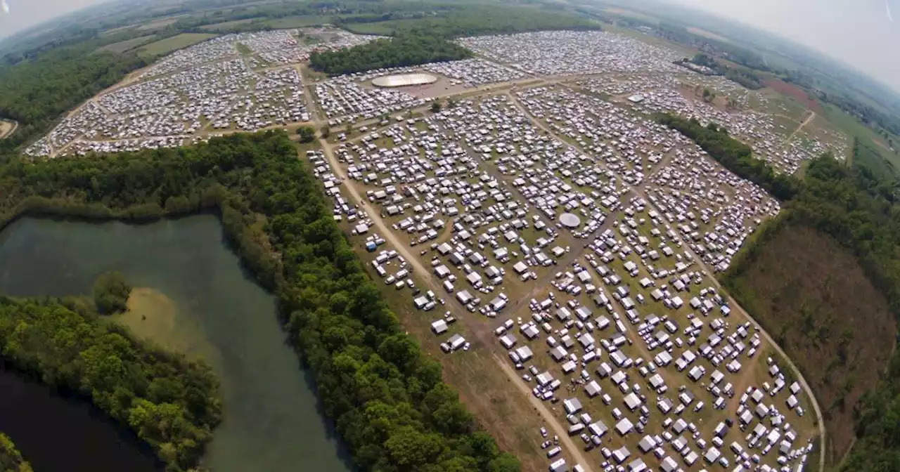 40 000 gens du voyage se réunissent dans le Loiret pour un événement religieux, des élus en appellent à l’Etat