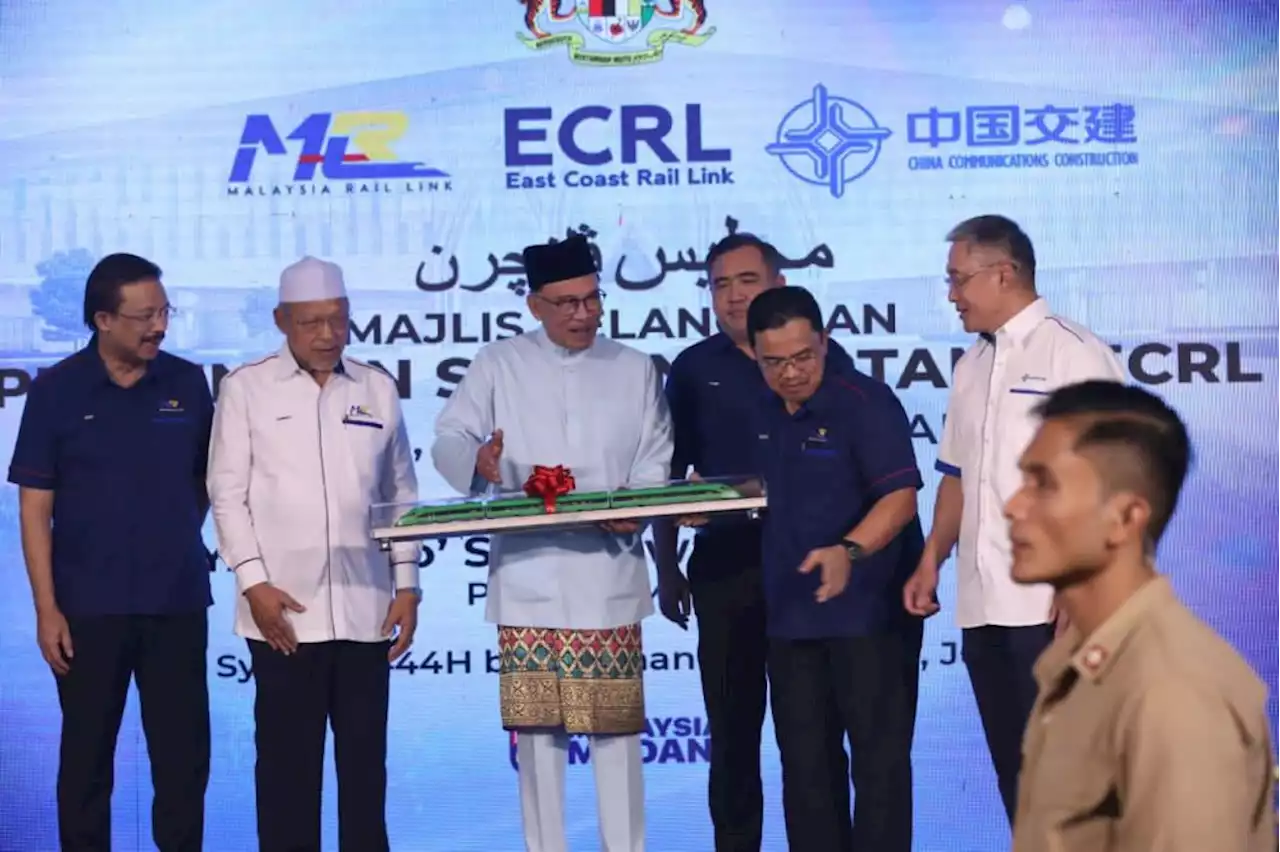 Anwar mahu ECRL jadi pemangkin perubahan di Pantai Timur | The Malaysian Insight