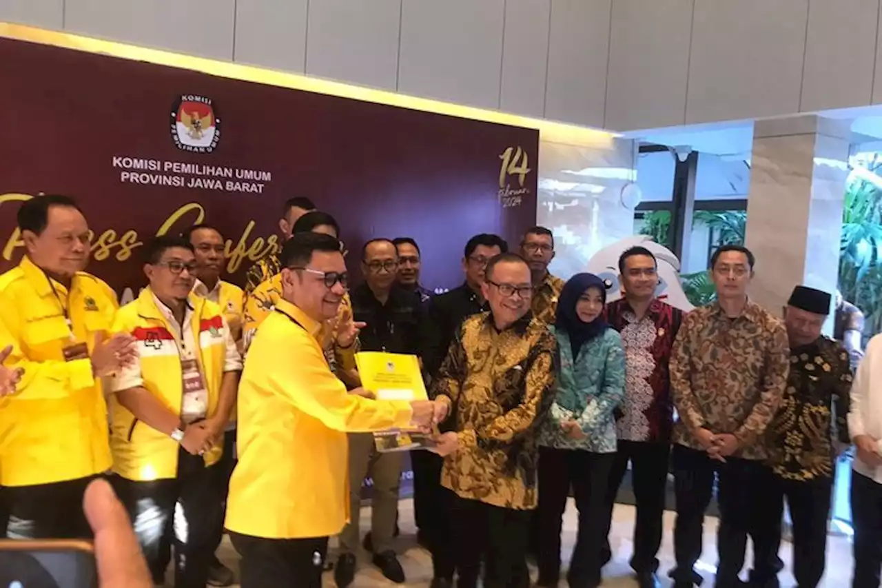 Golkar Serentak Daftarkan Caleg, Kang Ace Optimis Target 20 Persen Menang Pemilu di Jabar Terlampaui