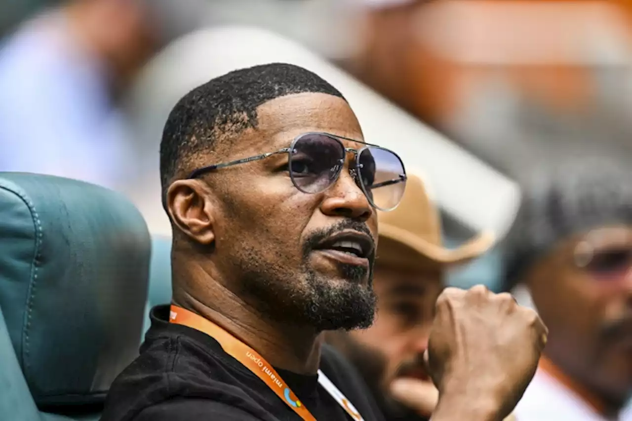 Jamie Foxx segue internado e família já se prepara pensando no pior, diz site