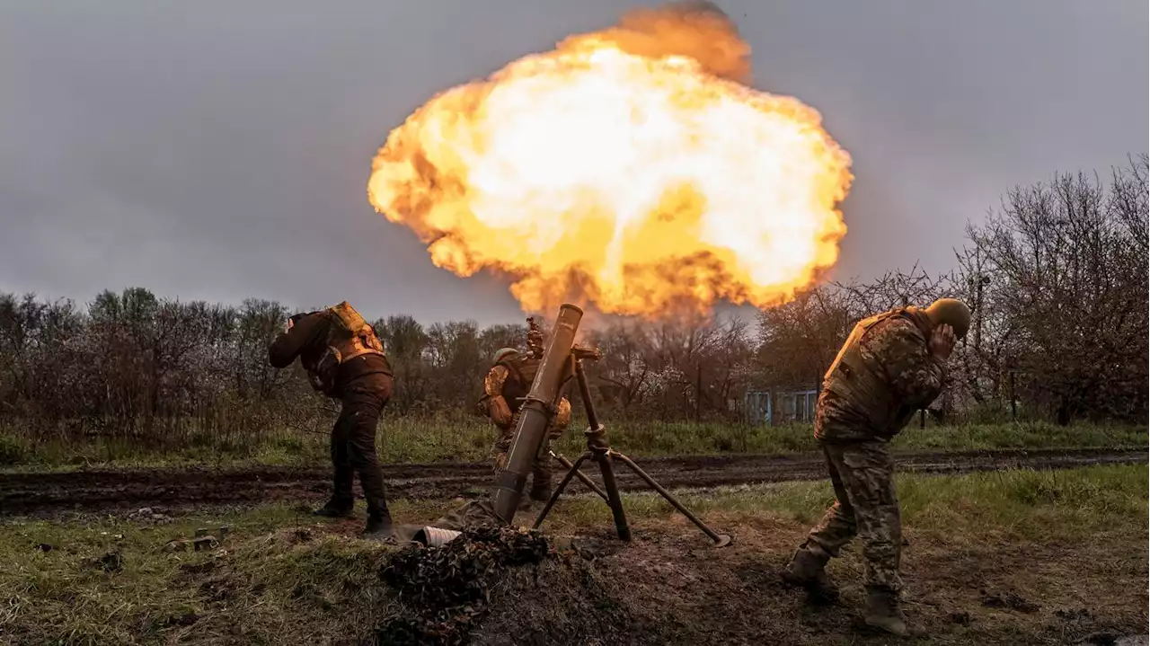 Bachmut-Schlacht vor dem Wendepunkt?: Russische Militärblogger sind alarmiert, Prigoschin stänkert, der Kreml druckst