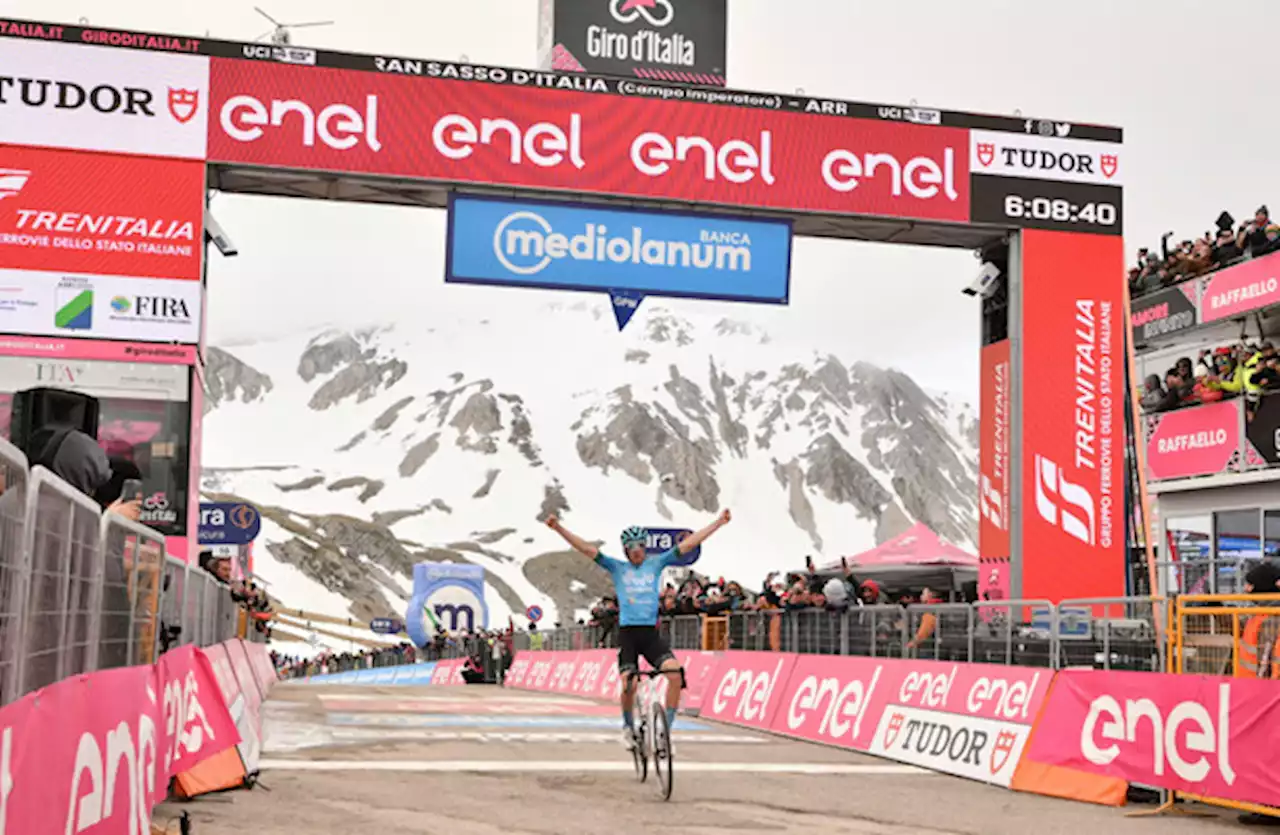 Ireland's Eddie Dunbar picks up another top-10 finish on snow-capped Giro stage