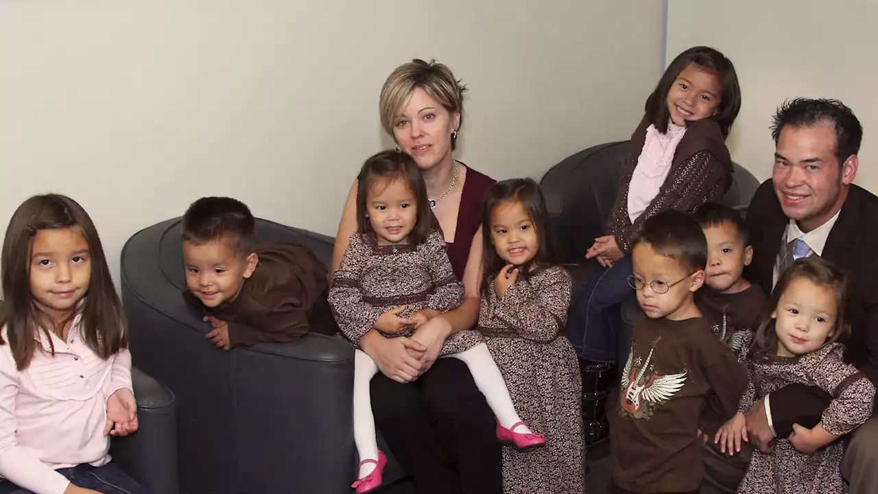 Jon Gosselin Honors His and Kate's Sextuplets on Their 19th Birthday