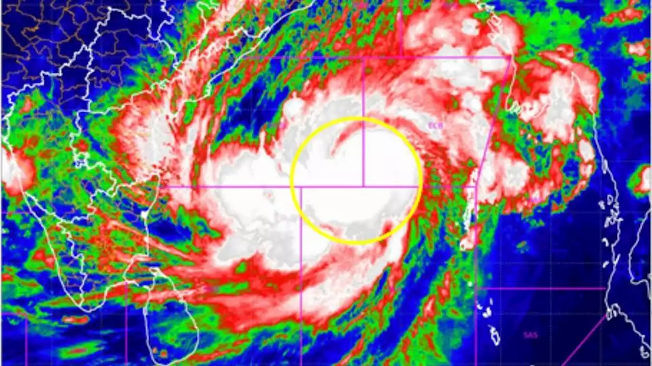 Bangladesh, Myanmar brace for major cyclone, mass evacuation under way