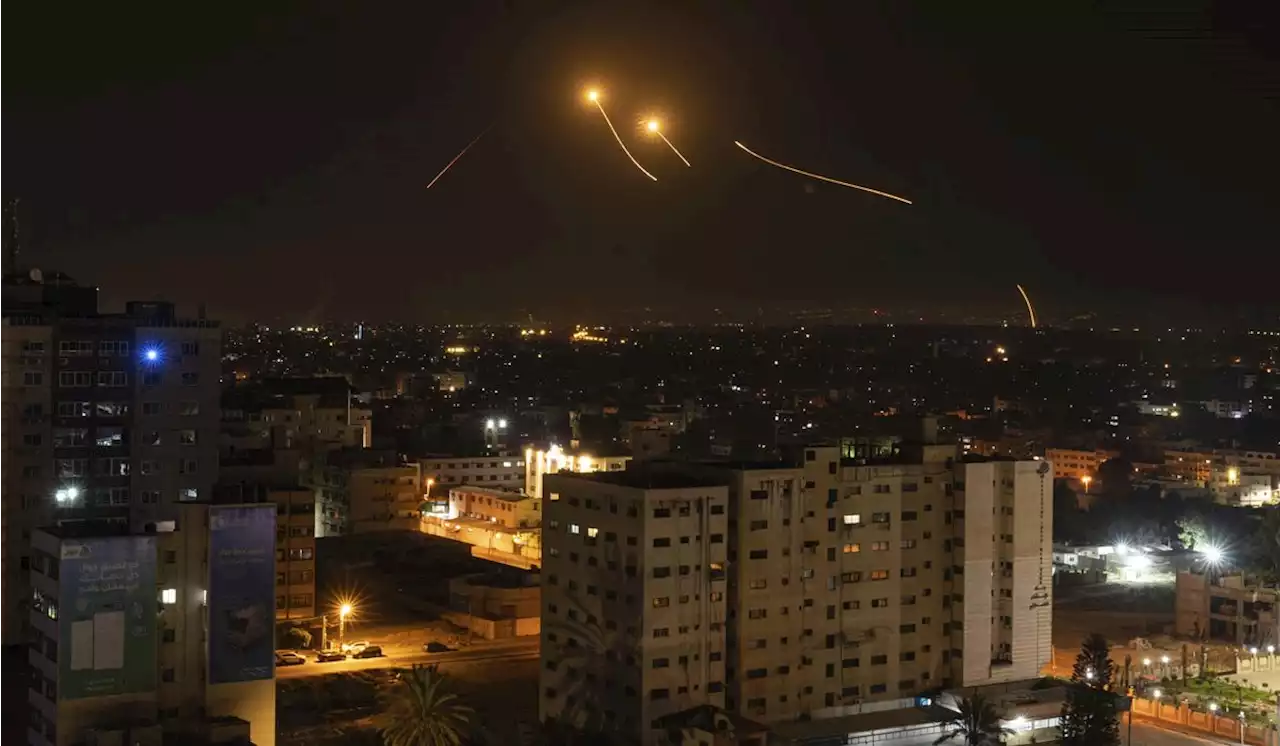 Israeli airstrikes, Palestinian rockets continue even as hopes for a cease-fire grow