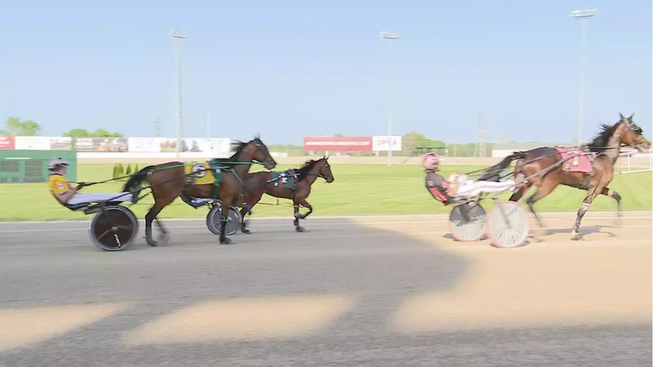 Live racing returns to Scioto Downs with new grandstand