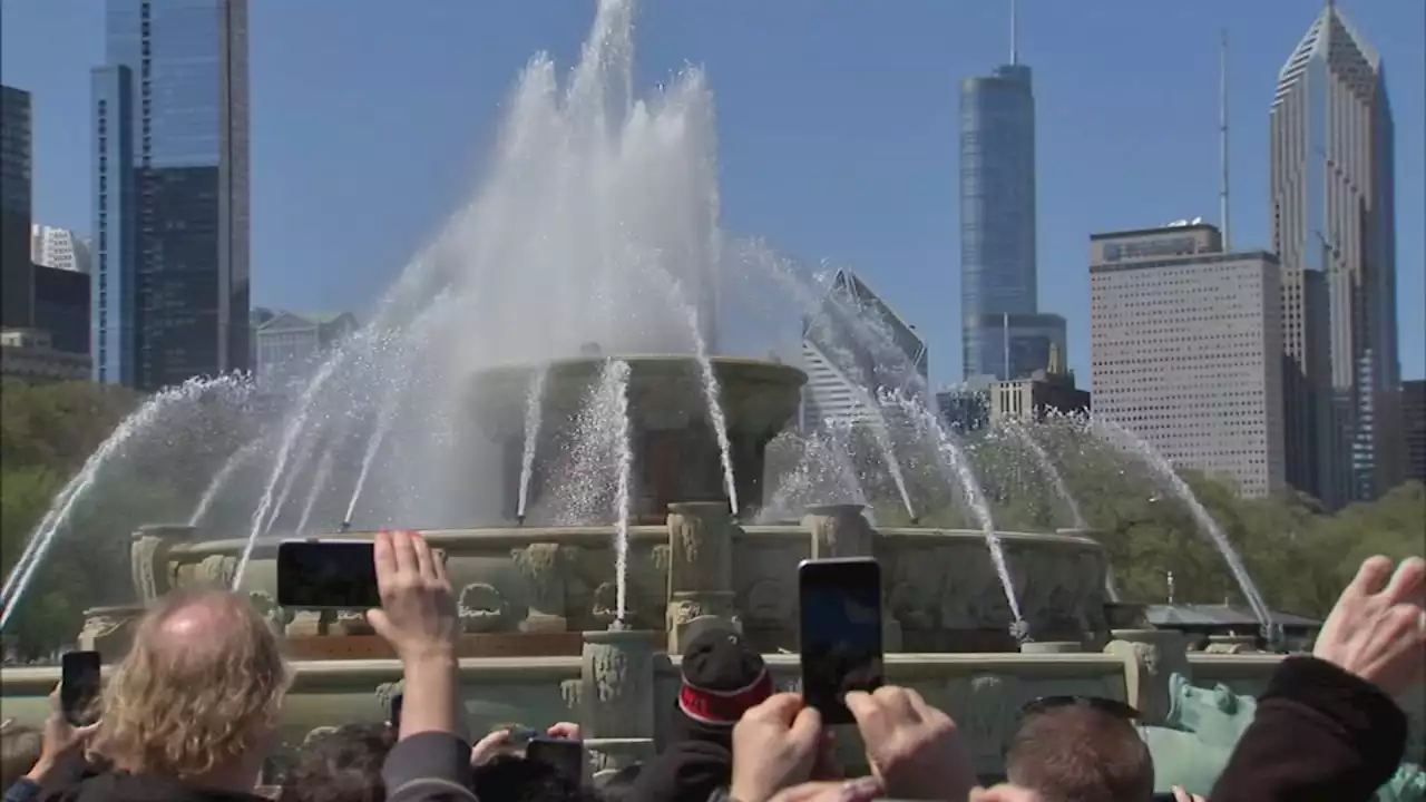 Buckingham Fountain roars back to life at 'Switch on Summer' event in Grant Park