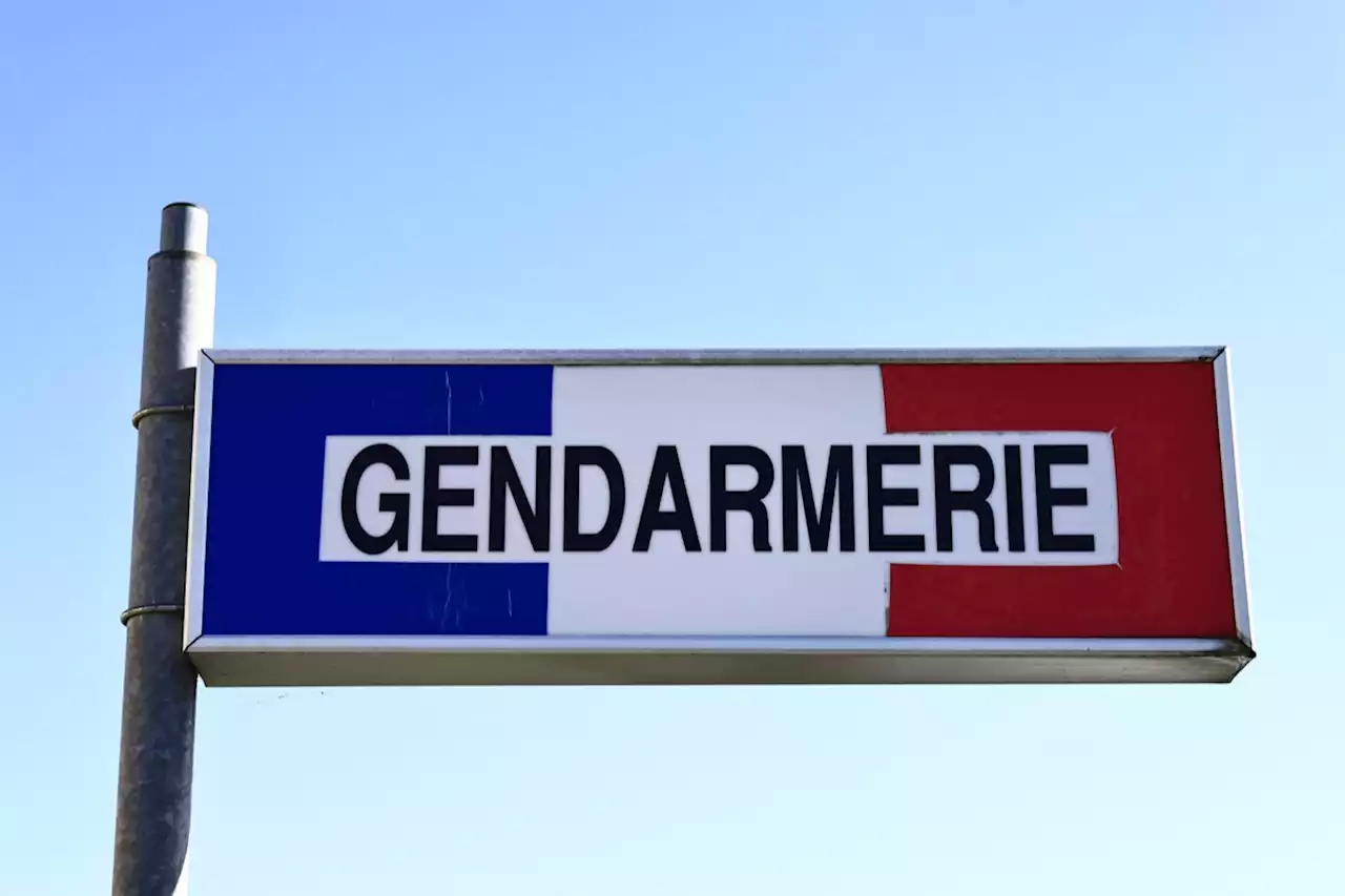 Gard : trois personnes tuées par arme à feu devant une salle de sport