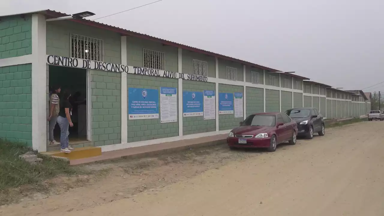 Sacerdote abre un albergue en Honduras para migrantes irregulares | Video