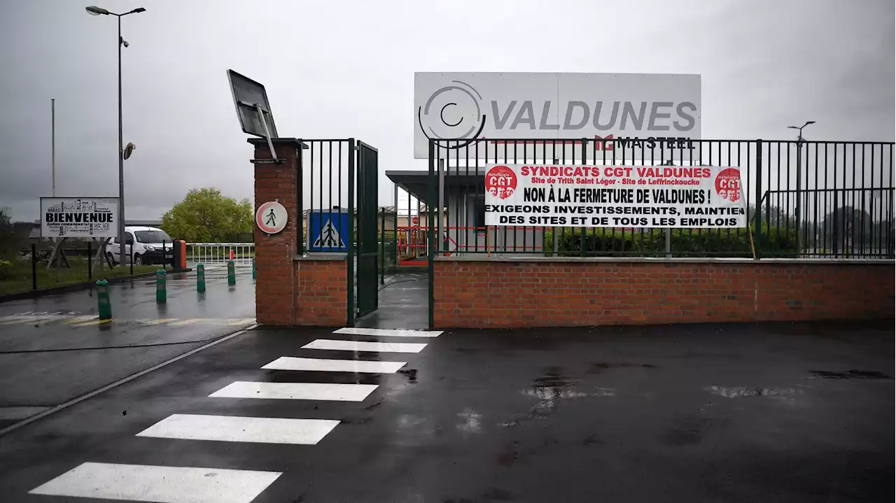 Emmanuel Macron promet de 'se battre jusqu'au dernier quart d'heure' pour l'usine Valdunes