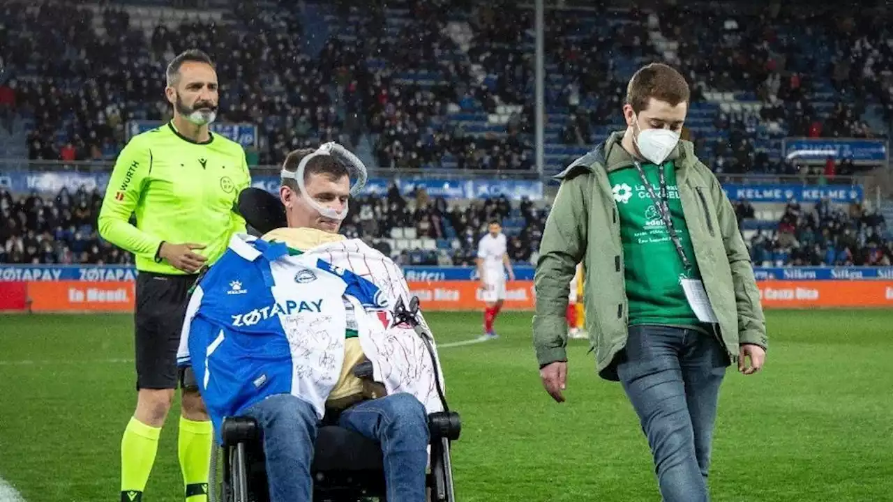 Rodri, el joven de 26 años que visibilizó la ELA con el saque de honor del Alavés-Sevilla, ha fallecido