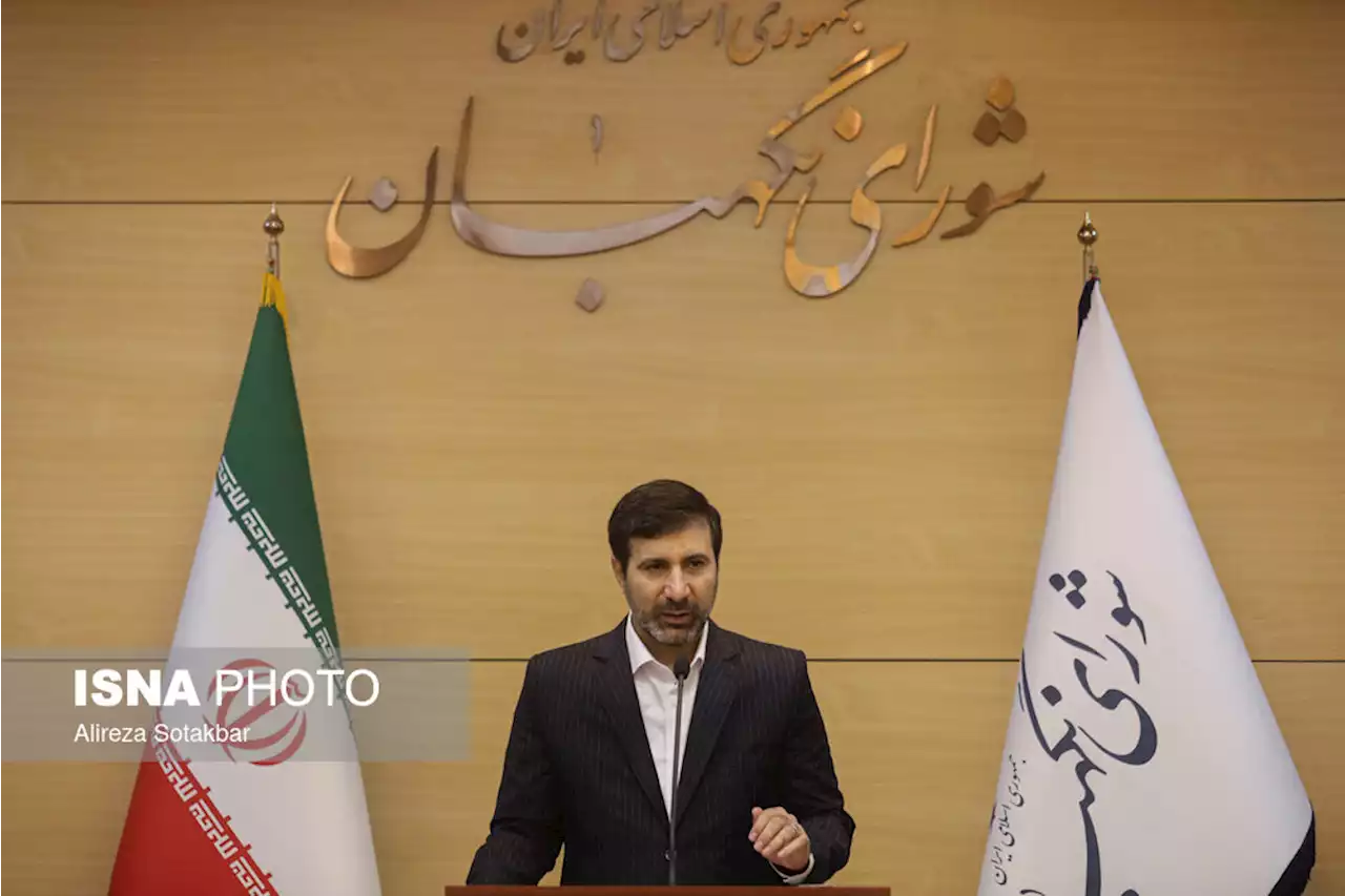 ایرادات طرح حمایت از گزارشگران فساد/قانون؛ معیار رفتار انتخاباتی/واکنش به اظهارات لاریجانی