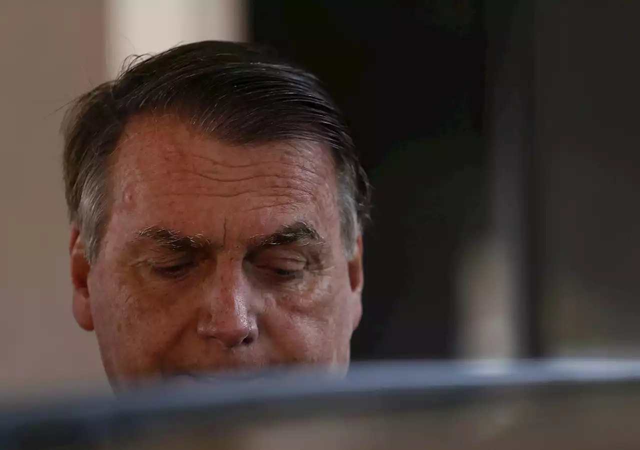 Bolsonaro afirma que vai processar Lula por declaração sobre mortes na pandemia