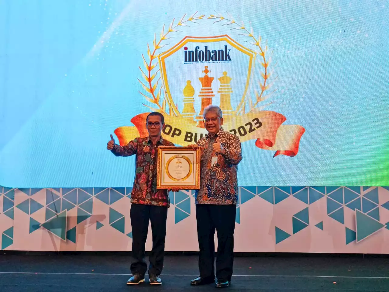 Direksi Bank Bjb Raih Predikat Top 100 Outstanding Women Recognition 2023