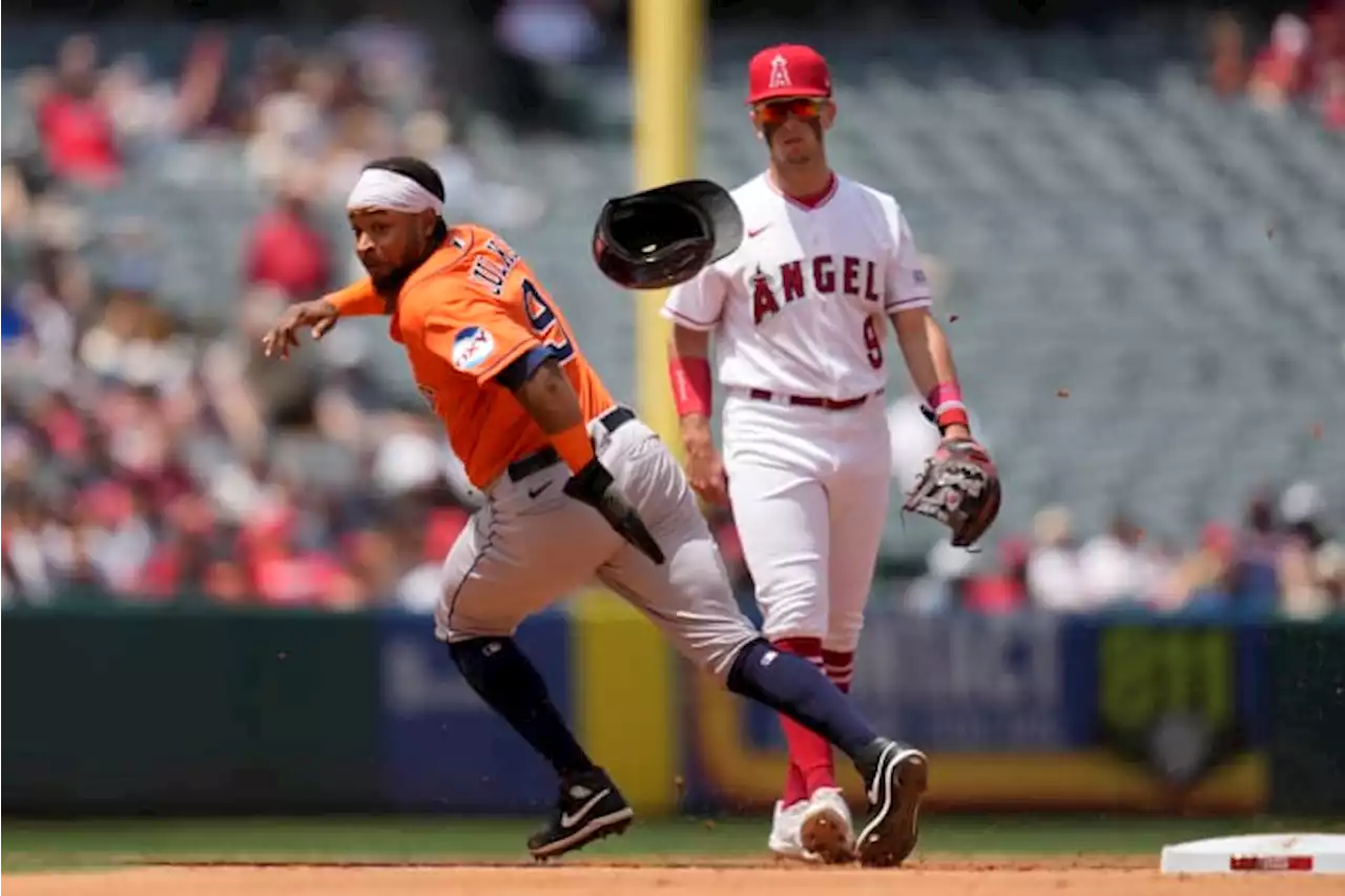 France dominates, Abreu gets warm welcome as Astros beat ChiSox