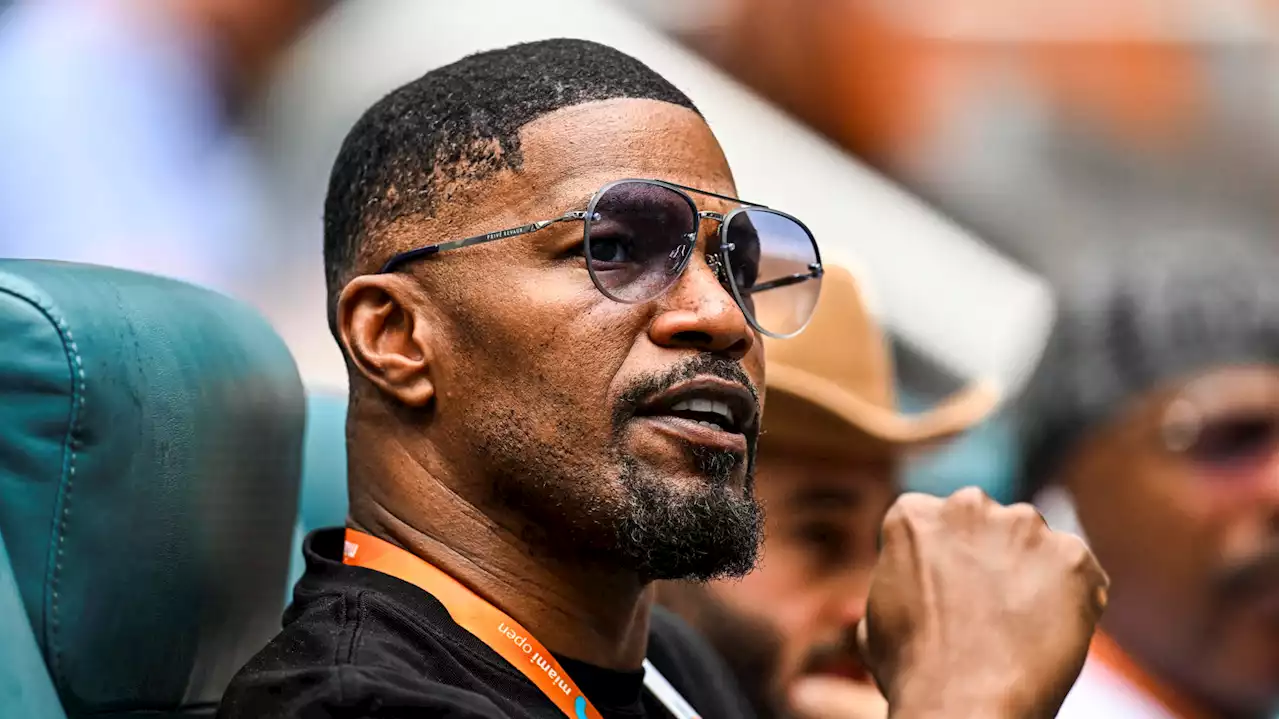 La fille de Jamie Foxx balaye les rumeurs sur la santé de son père et assure qu’il « récupère »